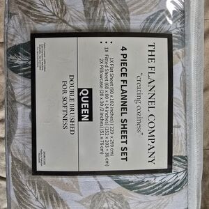 Queen Sheet Set - Green Leaf Print
